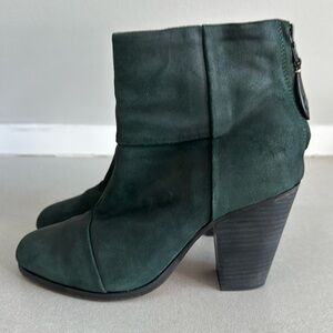 Rag&Bone Classic Newbury Suede Bootie size 38 color petrol. Fashion show worn.
